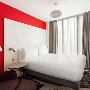 Kamer met een Queen Size Bed